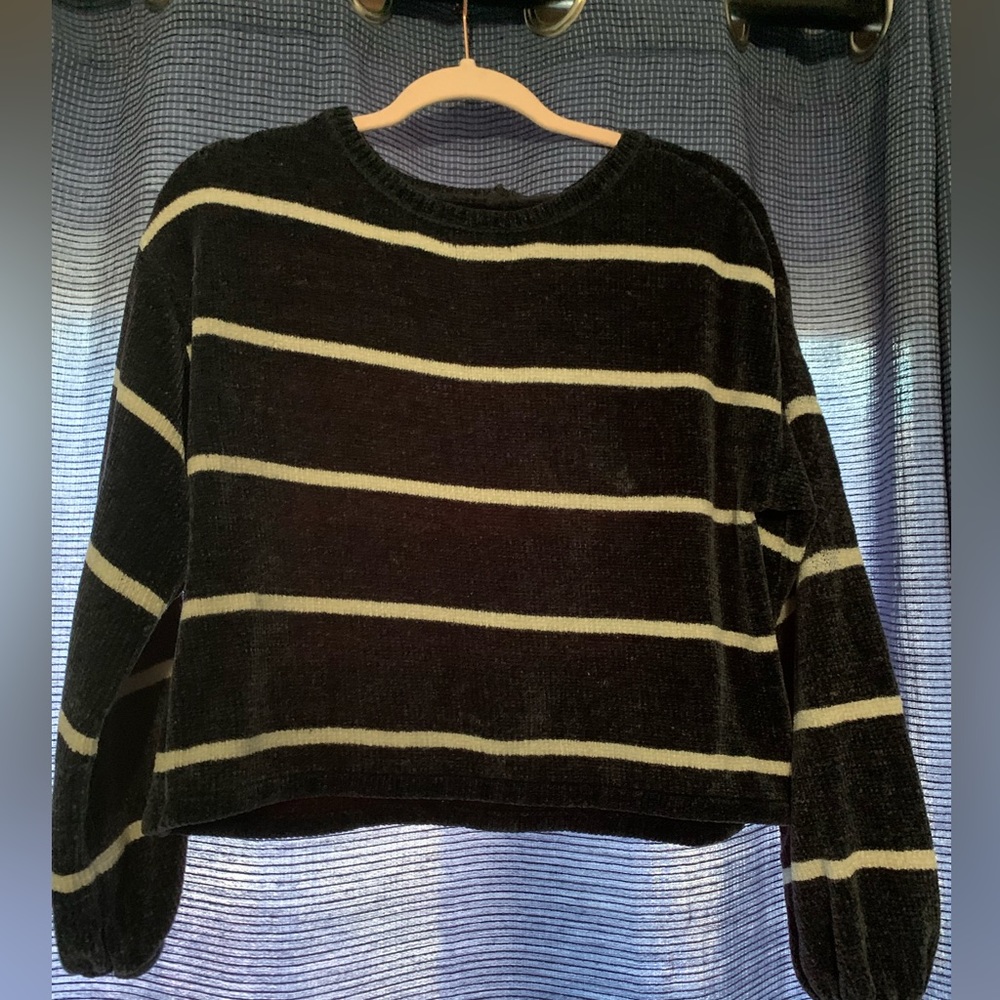 Chenille American eagle crop sweater XS